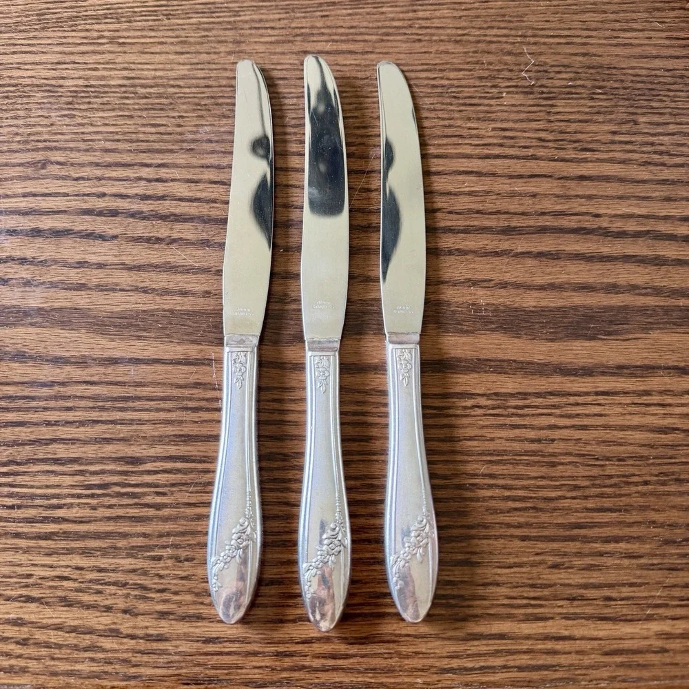 Vintage Oneida Queen Bess II Tudor Silver Plate 1946 Hollow Knives Set Of 3